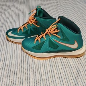 Nike Lebron 10 X Miami Dolphins GS Sneakers 7Y